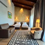 Agroturizem Kodra E Kuajve 4* Škalngur