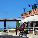 Agroturizem Kodra E Kuajve Resort 4*
