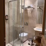 Agroturizem Kodra E Kuajve Resort Škalngur
