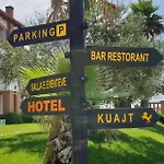 Agroturizem Kodra E Kuajve Resort