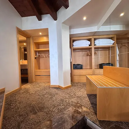 منتجع Agroturizem Kodra E Kuajve Škalngur