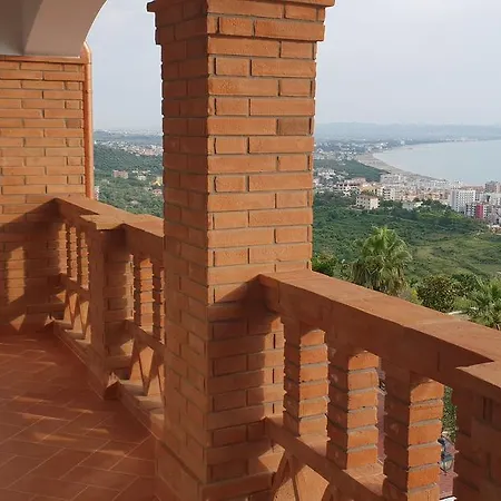 Agroturizem Kodra E Kuajve منتجع 4*