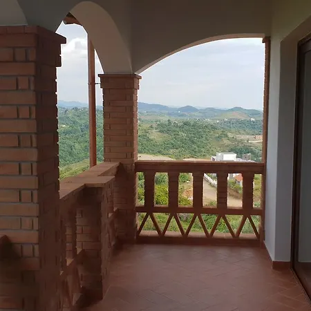 Agroturizem Kodra E Kuajve 4* Škalngur