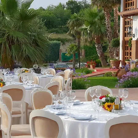 Agroturizem Kodra E Kuajve 4* Škalngur