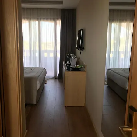 Agroturizem Kodra E Kuajve Škalngur