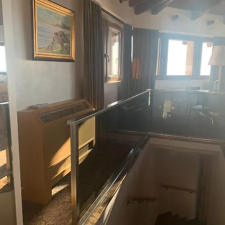 Agroturizem Kodra E Kuajve Semesteranläggning (resort) Škalngur