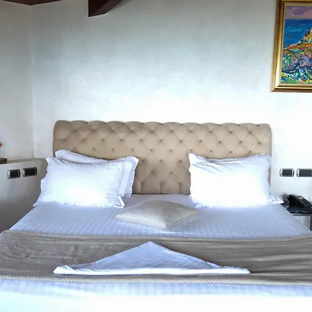 Agroturizem Kodra E Kuajve 4* Škalngur