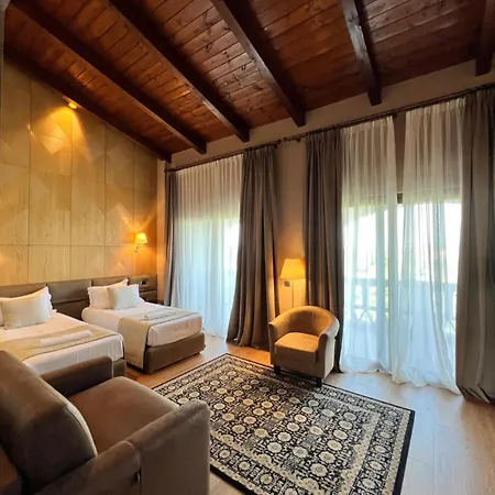 Agroturizem Kodra E Kuajve Semesteranläggning (resort) 4*