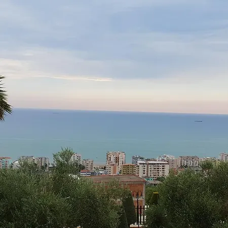 Resort Agroturizem Kodra E Kuajve Shkallnur