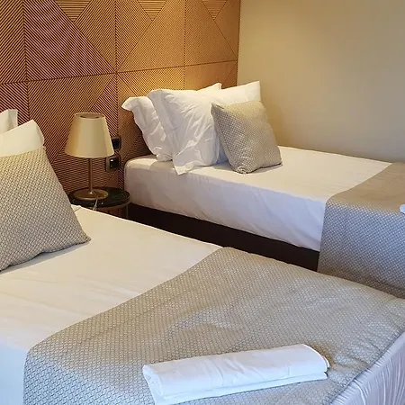 Resort Agroturizem Kodra E Kuajve Shkallnur