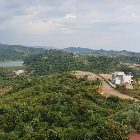 Agroturizem Kodra E Kuajve 4* Škalngur