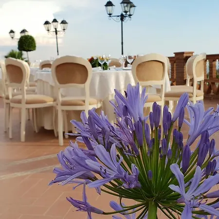 Agroturizem Kodra E Kuajve Resort 4*