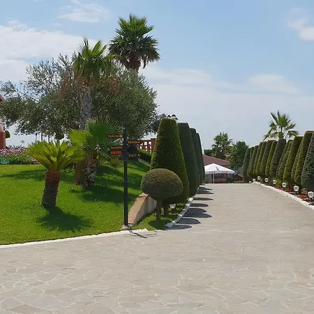 Курортный комплекс Agroturizem Kodra E Kuajve 4*