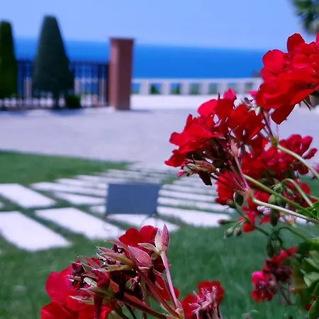 Resort Agroturizem Kodra E Kuajve 4*