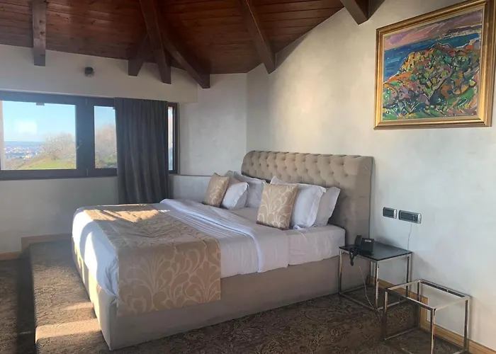 Agroturizem Kodra E Kuajve 4*