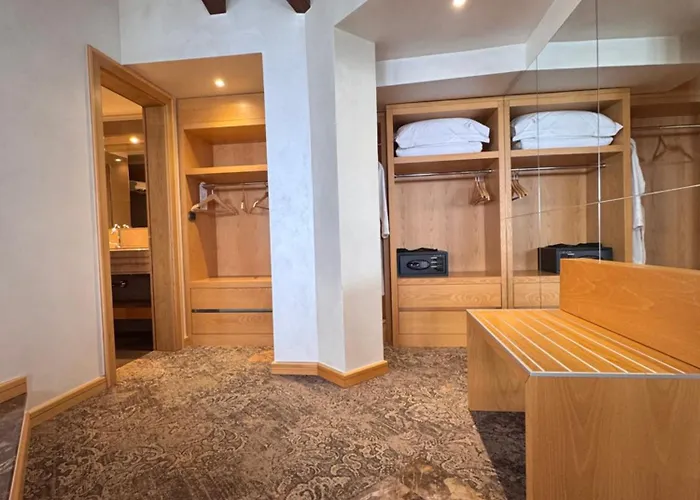 Resort Agroturizem Kodra E Kuajve Shkallnur