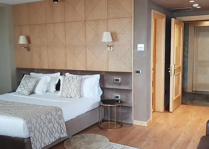 Agroturizem Kodra E Kuajve Resort 4*