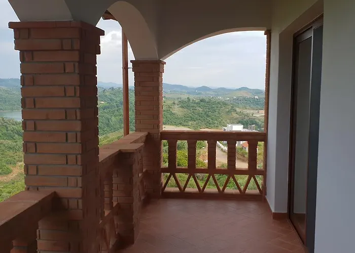 Agroturizem Kodra E Kuajve 4* Shkallnur